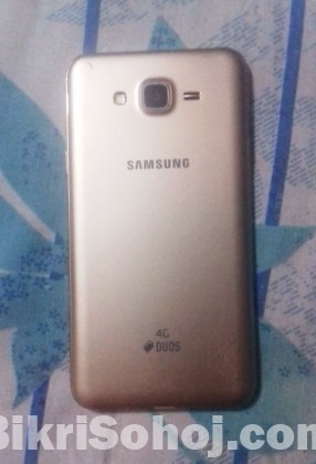 Samsung Galaxy J7